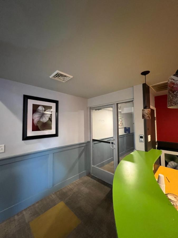 Chateau Suites Norristown Eksteriør bilde